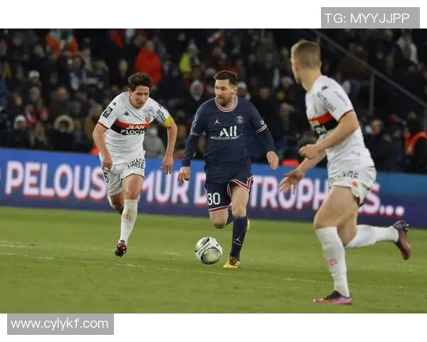 巴黎圣日耳曼主场大胜里昂,再展王者风范