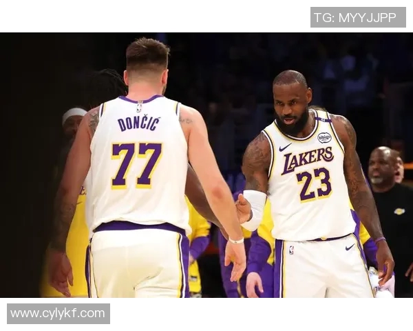 快船队再次战胜湖人,获取关键胜利